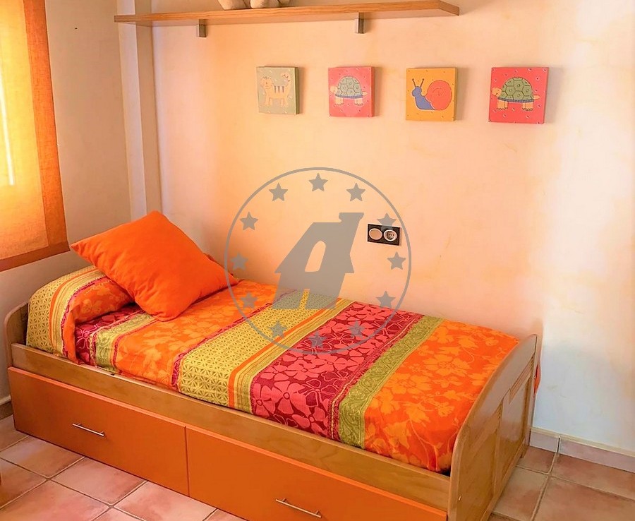 8a2f1ac4-2ef7-48cb-a09a-17d61627c57d