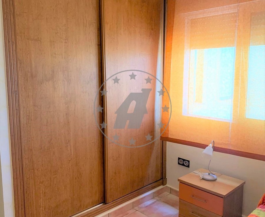 b82bdeb5-7f00-48d1-b3ad-71885004145c