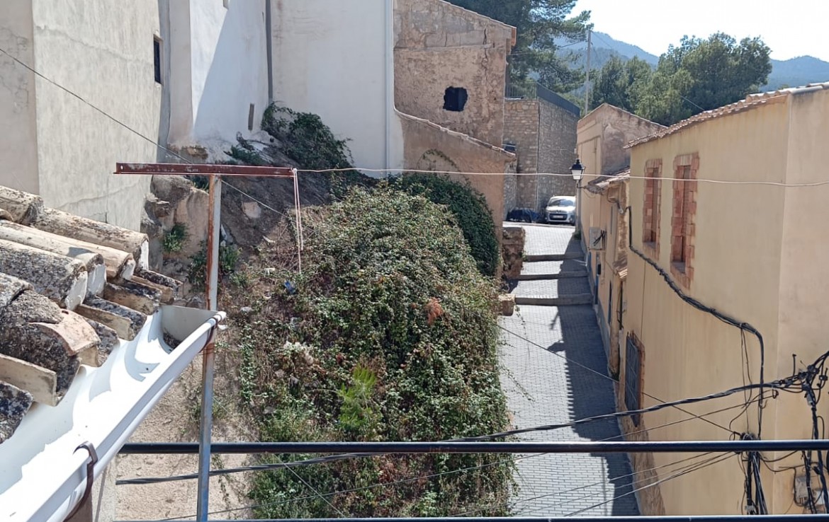 WhatsApp Image 2025-04-30 at 18.36.07 (1)